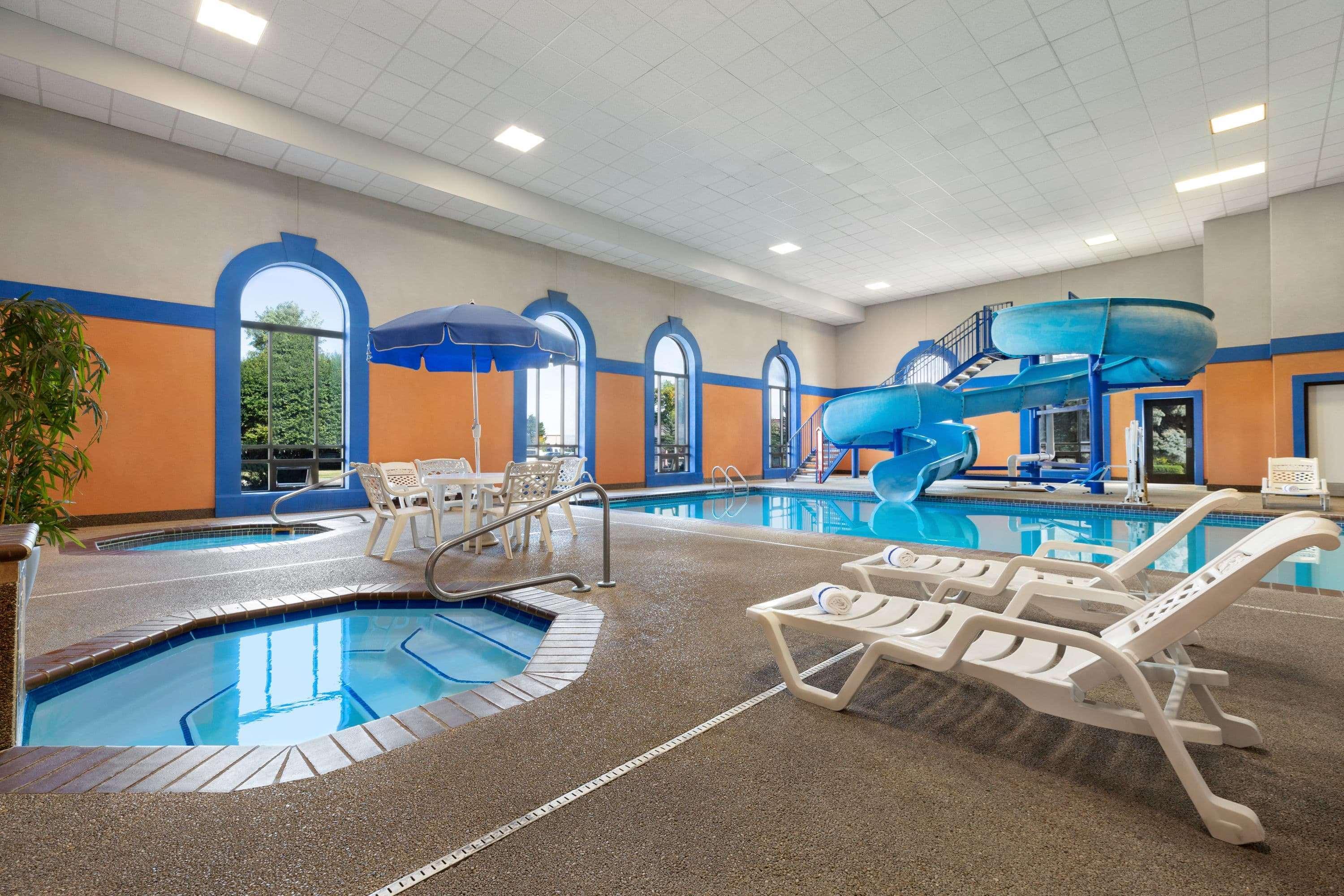Howard Johnson By Wyndham Billings Buitenkant foto