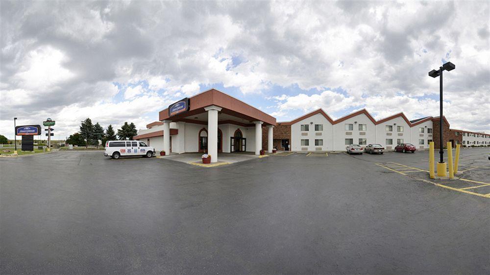 Howard Johnson By Wyndham Billings Buitenkant foto